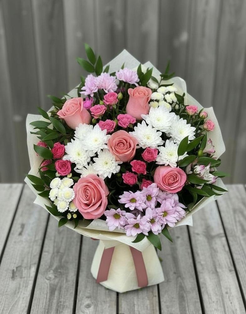 Букет цветов из: Альстромерии, Гвоздики, Розы и Хризантемы в Волжске