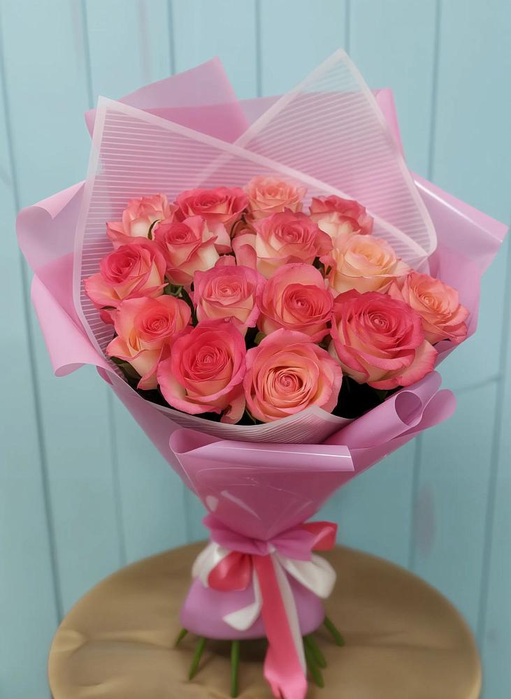 Букет 15 Розовых роз Равель в Волжске