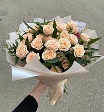 Букет Кремовые розы Латте в Волжске
