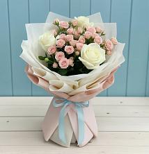 Букет цветов из:  Розы в Волжске