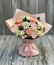 Букет цветов из:  Гвоздики, Розы и Хризантемы в Волжске