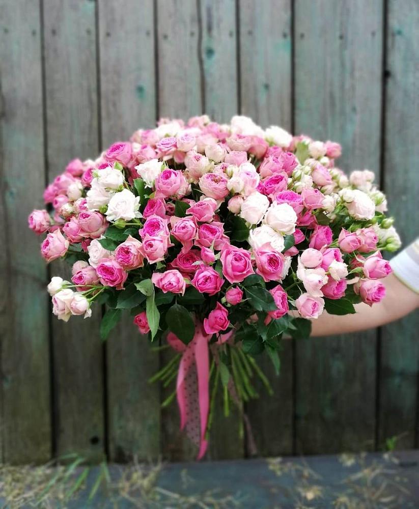 Букет Розовые кустовые розы Натали и Лав Лидия в Волжске