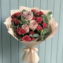 Букет цветов из:  Гвоздики и Розы в Волжске