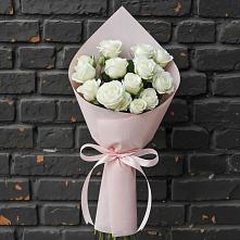 Букет цветов из:  Розы в Волжске